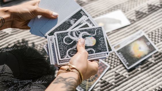 Acuario y los números encierran la clave del éxito: mirá lo que deparan para hoy