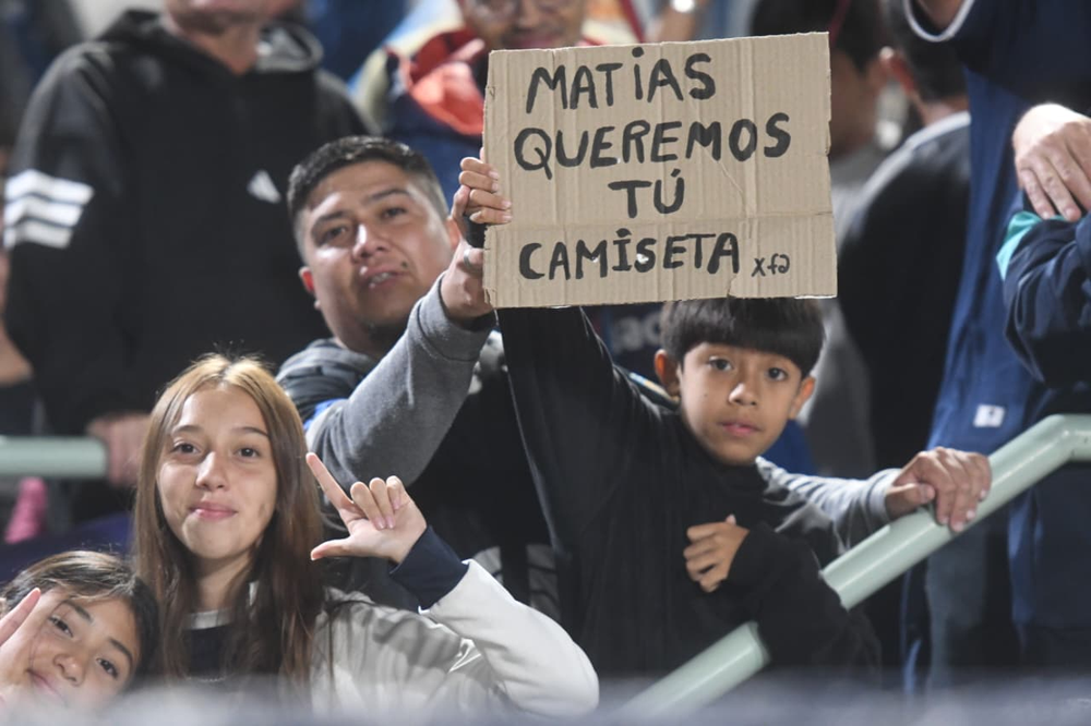 El Gargantini volvió a ser una fiesta nuevamente, donde el equipo de Alfredo Berti expuso el gran momento y le gana al Canalla con goles de Gómez y Arce.