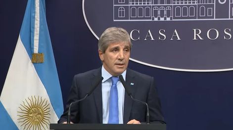 Pese a la suba del dólar, Luis Caputo descartó cambios en las bandas cambiarias.