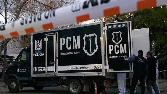 Investigan el presunto homicidio de una joven de 24 años en Las Heras