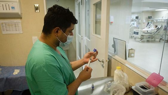 El informe provincial indicó que se realizaron 3.054 determinaciones, con 959 positivas. Se recuperaron 1.022 pacientes. / Foto: Ignacio Blanco