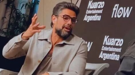 Luciano Castro generó revuelo con una escena en la que aparece completamente desnudo.