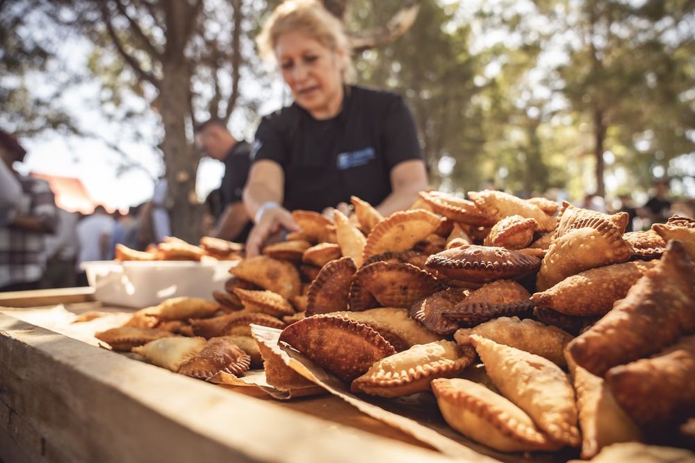 Ganadería. La mañana arrancará con un desayuno bien criollo (mate cocido y tortafritas), después llegarán los pasteles, ingrediente infaltable en el menú campestre