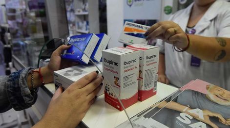 Farmacéuticos preocupados por la seguridad del expendio de medicamentos tras el DNU de Milei. Foto: Archivo / Los Andes