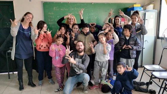 Sumá a tu pequeño o pequeña en un municentro de la Ciudad