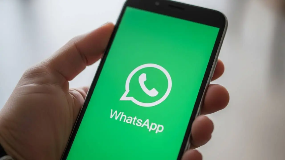 WhatsApp'ın yeni özelliği, durumlarınızı yalnızca yakın arkadaşlarınızla paylaşmanıza olanak tanıyarak gizliliğinizi güvence altına alıyor.