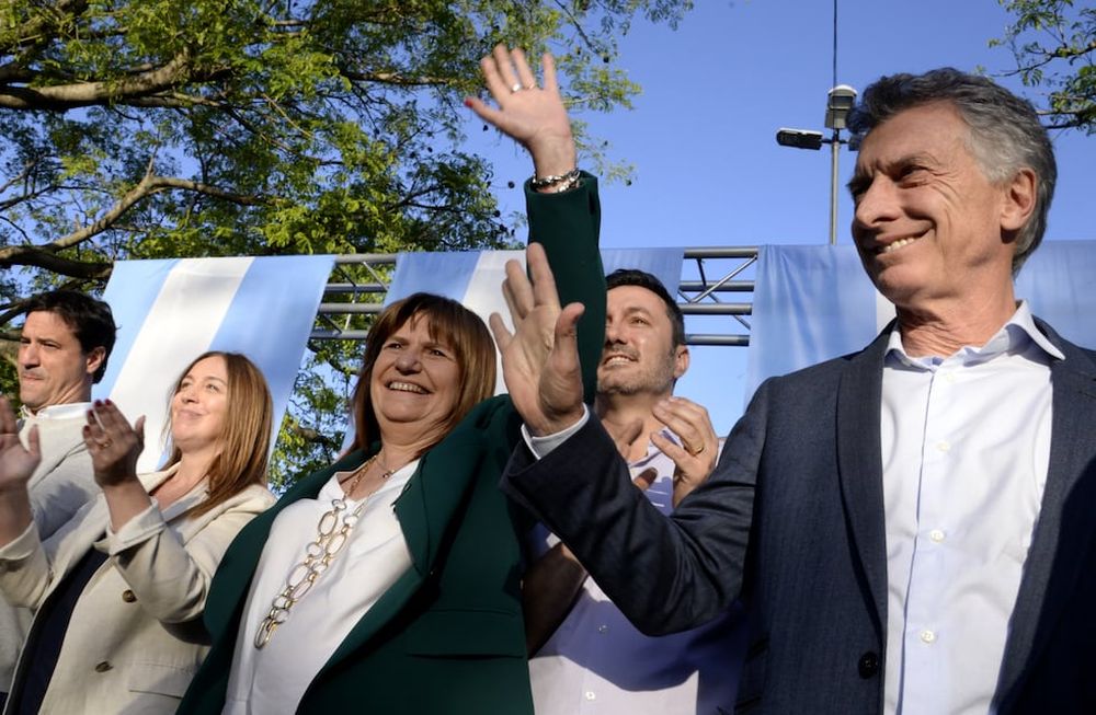 La candidata Patricia Bullrich en el cierre de campaña de Juntos por el Cambio junto a Mauricio Macri (Foto: Prensa Juntos por el Cambio)