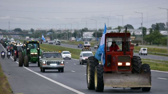 Productores autoconvocados de distintas provincias habían anunciado que realizarán un “tractorazo” este sábado a partir de las 8:00 a la Ciudad de Buenos Aires. Archivo