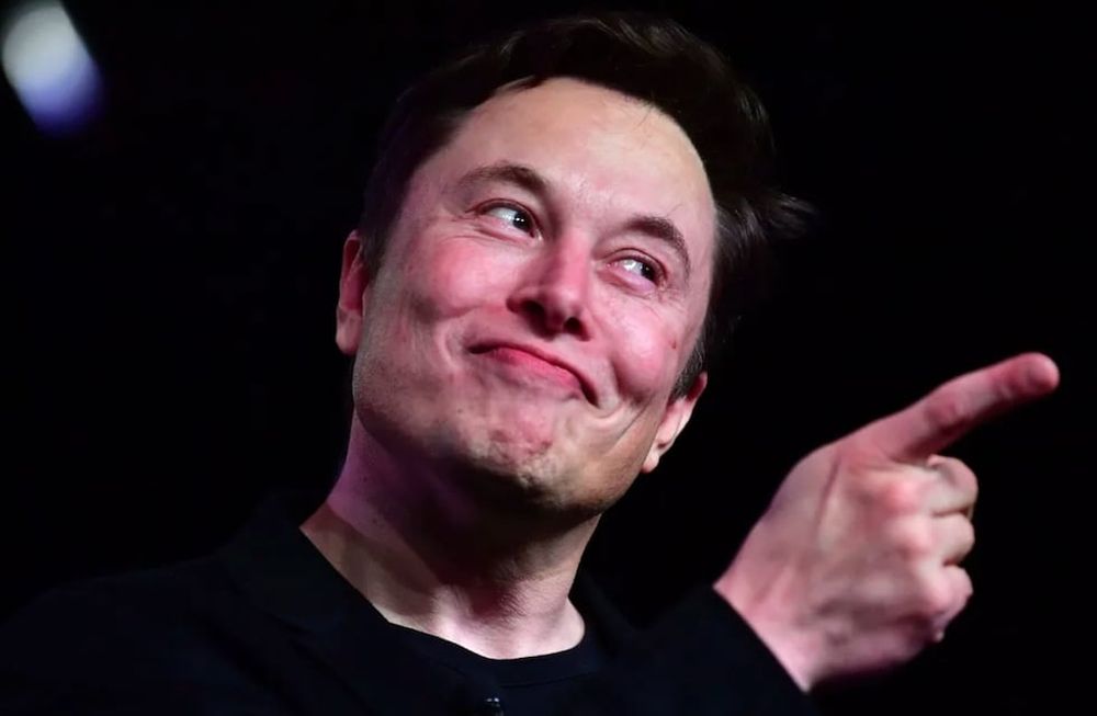 Elon Musk, el visionario y provocador líder de nuestros tiempos, ha dejado una marca imborrable en el mundo de la tecnología y de los negocios.
