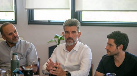 Los Andes | Ulpiano Suarez mantuvo un encuentro con comerciantes de calle Sarmiento