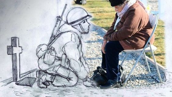 Emilia Fernández, madre del soldado Luis Roberto Fernández en el cementerio de Darwin. Imagen que se viralizó junto a un dibujo. Foto: Gentileza.&nbsp;