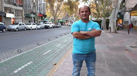 Los Andes | 26 de mayo de 2023 Entrevista a Claudio Abba precandidato a intendente de Junín por el Partido Verde y jugador y referí de talla baja en el marco de Streaming Los Andes. Foto: Marcelo Rolland / Los Andes