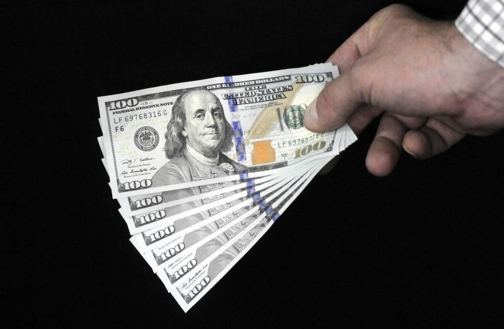 El dólar paralelo y el “contado con liqui”, en baja