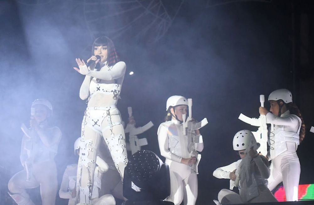 La jujeña Cazzu llenó de música urbana el Parque Cívico el sábado pasado en el marco de la Vendimia de Ciudad. | Foto: José Gutiérrez / Los Andes