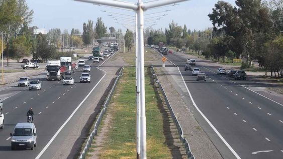 Obras en el Acceso Sur. Archivo Los Andes