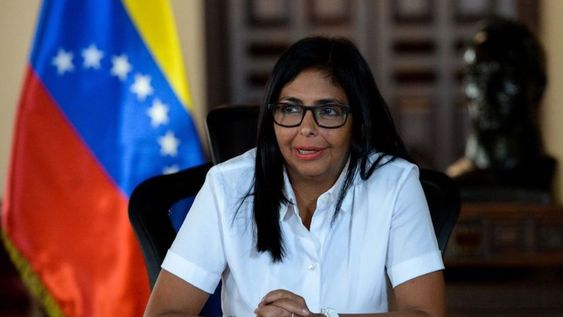 El actor que contó su relación de tres años con Delcy Rodríguez, la presidenta interina de Venezuela.