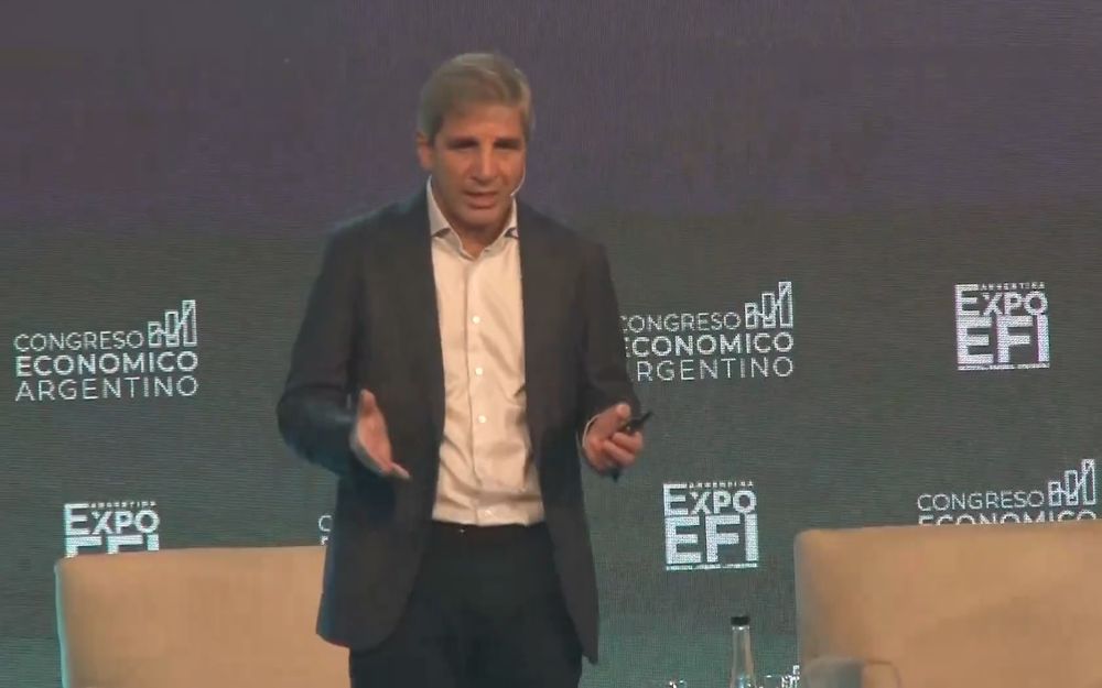 El ministro de Economía, Luis Caputo, estimó que el proceso de privatizaciones y concesiones de activos estatales continuará durante todo el año y generará ingresos por alrededor de US$2.000 millones