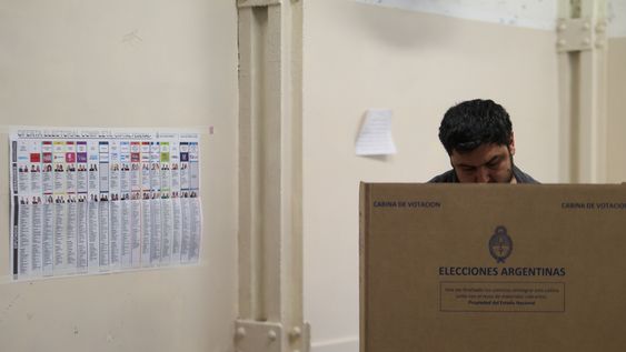 El escrutinio definitivo de las elecciones legislativas comenzó en las últimas horas bajo la supervisión del Poder Judicial