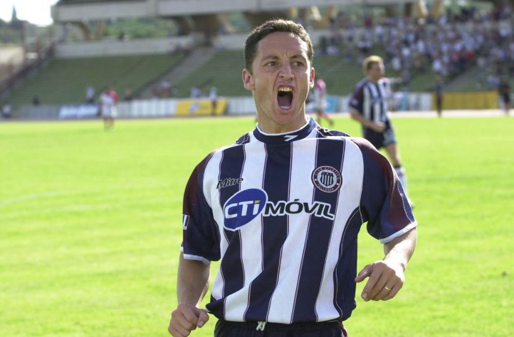 Fútbol. Luis Rueda otro de los internacionales sanrafaelinos que aportó para el balompié suerño