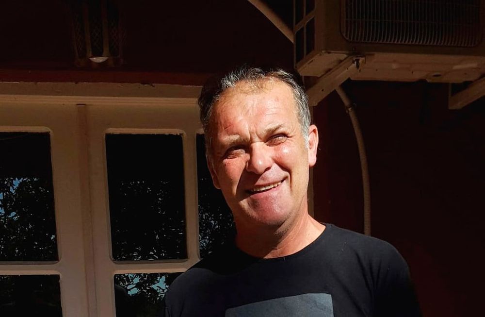 El productor apícola señaló que está terminando la campaña que ha tenido meses de alzay otros de baja. Las primeras lluvias de verano mejoraron los rendimientos de las colmenas locales. / Archivo.