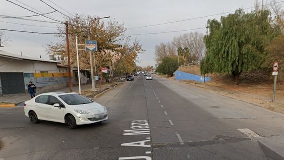 El hecho ocurrió a las 21:50 en la intersección de las avenidas Maza y Emilio Civit.