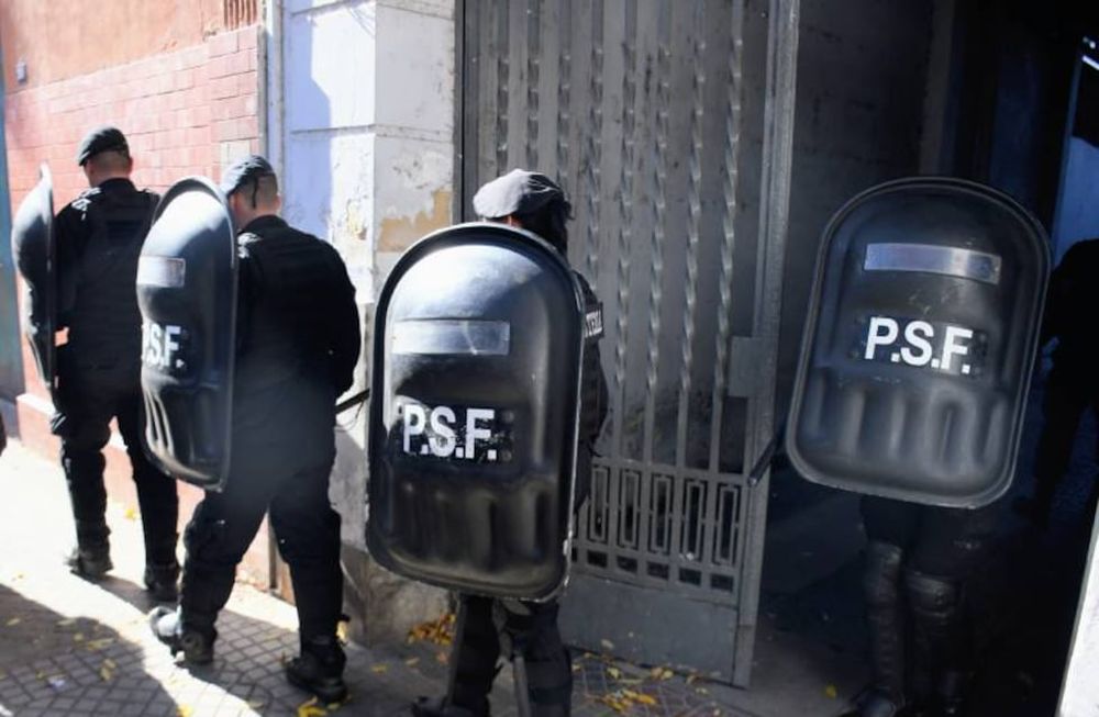 Doce reclusos se fugaron de una comisaría en Rosario y la Policía se dio cuenta porque uno regresó a las horas. Foto gentileza El Ciudadano Web