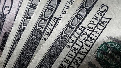No podrán comprar dólares por un mes quienes sobrepasen el límite de U$S10.000