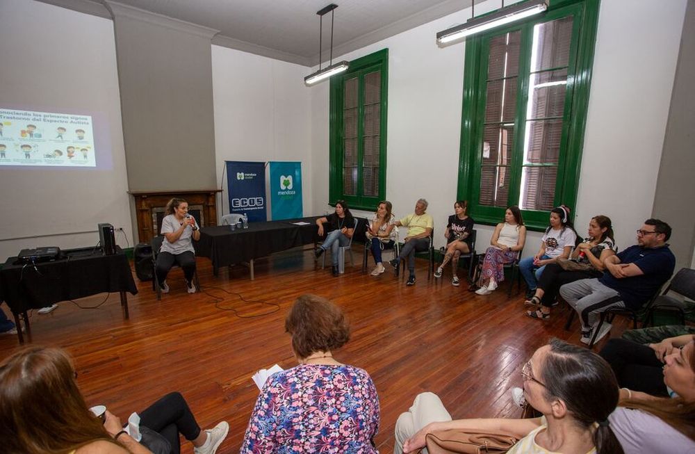 El ciclo de acompañamiento para familiares de personas con TEA tuvo un emotivo cierre