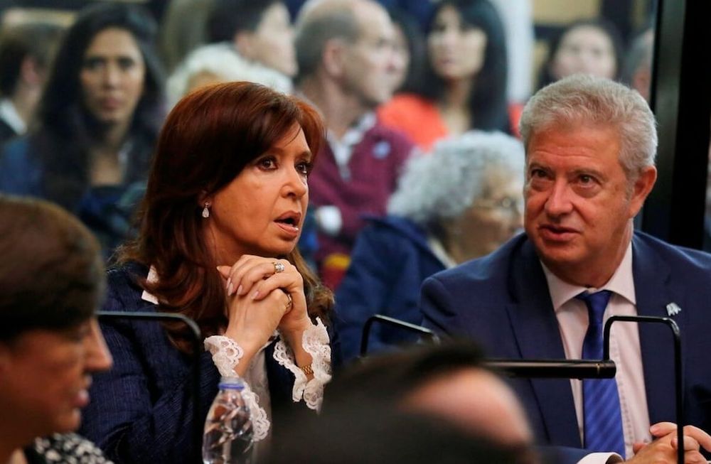 Este lunes se reanuda el juicio en la causa Vialidad, donde los fiscales Diego Luciani y Sergio Mola pidieron una pena de 12 años de prisión para Cristina Kirchner.