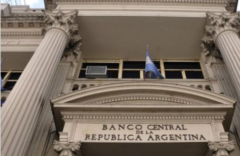 Qué necesita Pesce para firmar las medidas más urgentes del Banco Central