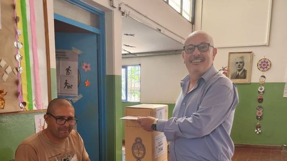 Presidente del Partido Libertario en Mendoza.