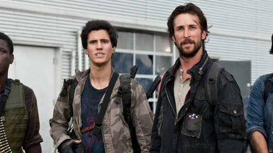 Noah Wyle, estrella de The Pitt, en Falling Skies, la nueva incorporación al catálogo de Netflix.&nbsp;