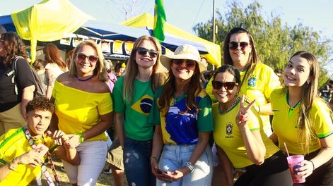 El festejo brasileño incluye una variada oferta musical: DJs, Capybaras, Country, Janela do Sul, Verde Rosa & Taller de Samba, Axé Maracatu, David, Batida de Coco junto a Anahí