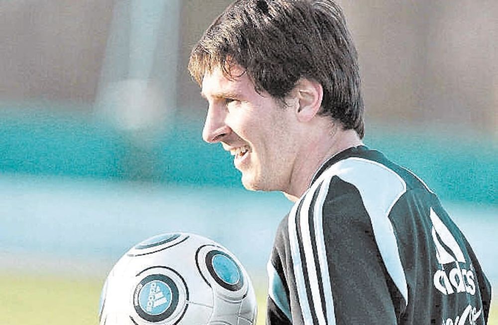 Un día como hoy de 2009. Expectativa con Lionel Messi