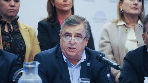 Los Andes | Conferencia de Prensa de Juntos por el cambio , Diputados y senadores , radicales.Mario NegriLuis JuezAlfredo Cornejo RitondoFoto Federico Lopez Claro