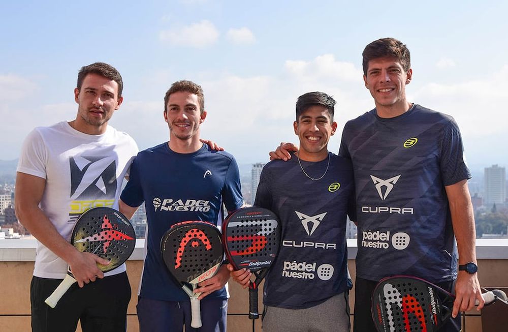 Los jugadores Federico Chingotto, Juan Tello, Agustín Gutiérrez y Lucas Campagnolo. / Foto: Mariana Villa