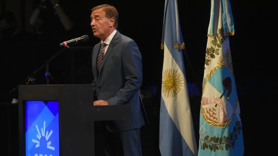 El gobernador de Mendoza, Rodolfo Suárez, abrió y dejó constituido el Consejo Económico, Social y Ambiental. José Gutiérrez / Los Andes