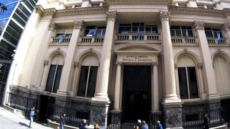 Expectativas para diciembre: inflación en 54,9% y dólar a $ 65