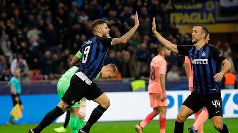 Mauro Icardi apareció en el final y le dio el empate al Inter ante el Barcelona