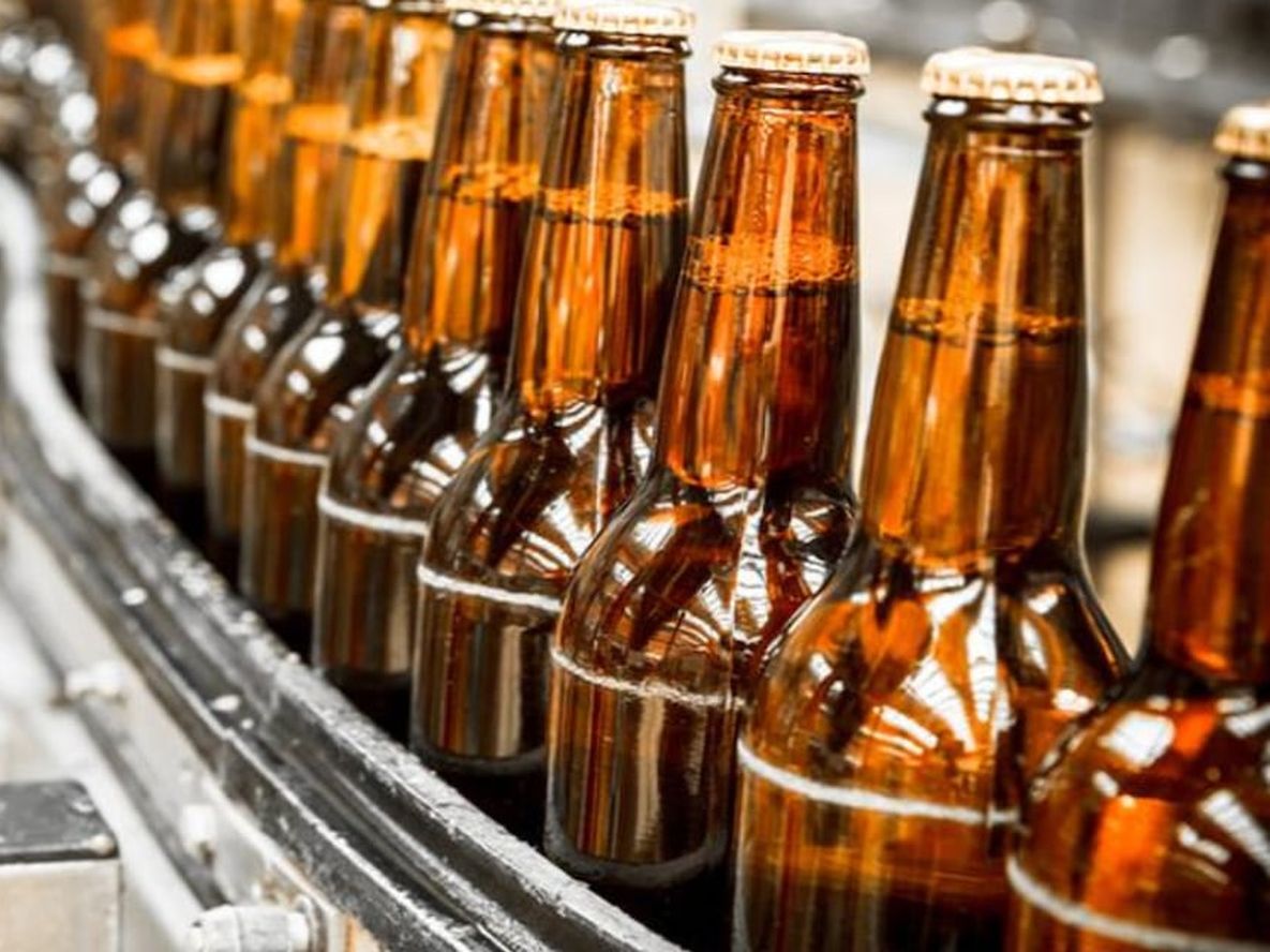 Una cervecería ofrece empleo a estudiantes que deseen incorporarse en sus diferentes fábricas del país. Foto: Web