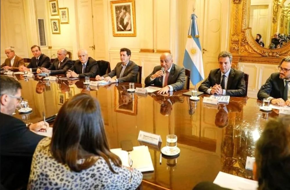 El Gobierno tuvo una nueva reunión de gabinete con la presencia de Sergio Massa y Alberto Fernández.