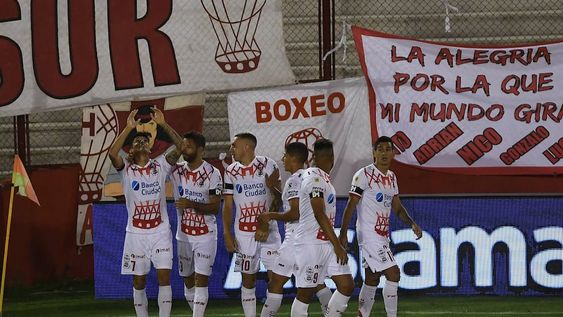 Telam,  Buenos Aires, 29 de noviembre de 2020: Juan Garro de Hurac�n festeja su gol contra  Patronato de Paran� por la Copa Diego Armando Maradona de la Liga Profesional de F�tbol.Foto: Ramiro G�mez/PooL ARGRA/cf/Telam