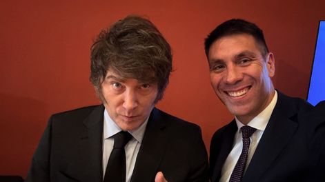 El presidente Javier Milei y el diputado nacional de La Libertad Avanza, Facundo Correa Llano, titular del sello en Mendoza.&nbsp;