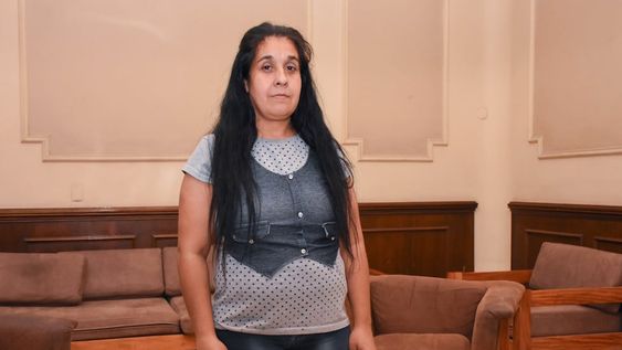 Víctima. Cecilia fue abusada por su propio padre durante 19 años y tuvo siete hijos. Por eso define su vida como una pesadilla. Foto: Mariana Villa / Los Andes.