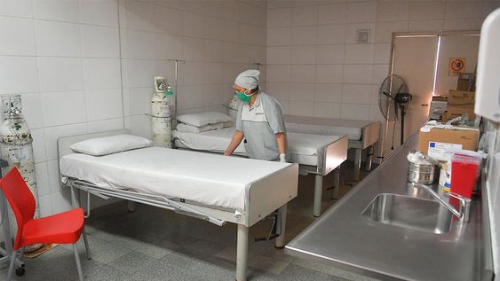 científicos aseguran que 65.000 argentinos menos hubieran muerto si se aplicaba el tratamiento de ibuprofeno inhalado. (Foto ilustrativa) foto: Orlando Pelichotti