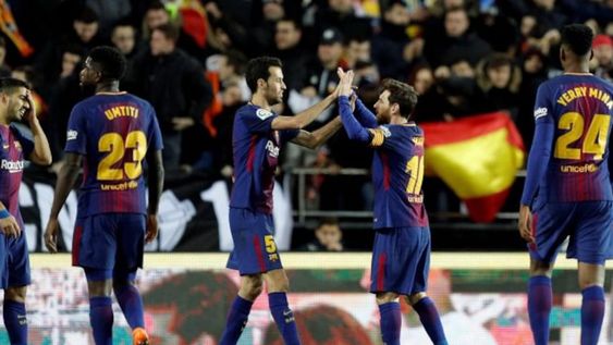 Busquets y Messi celebran un gol del rosarino, toda una postal de la época dorada del Barcelona. / archivo Busquets y Messi celebran un gol del rosarino, toda una postal de la época dorada del Barcelona. / archivo