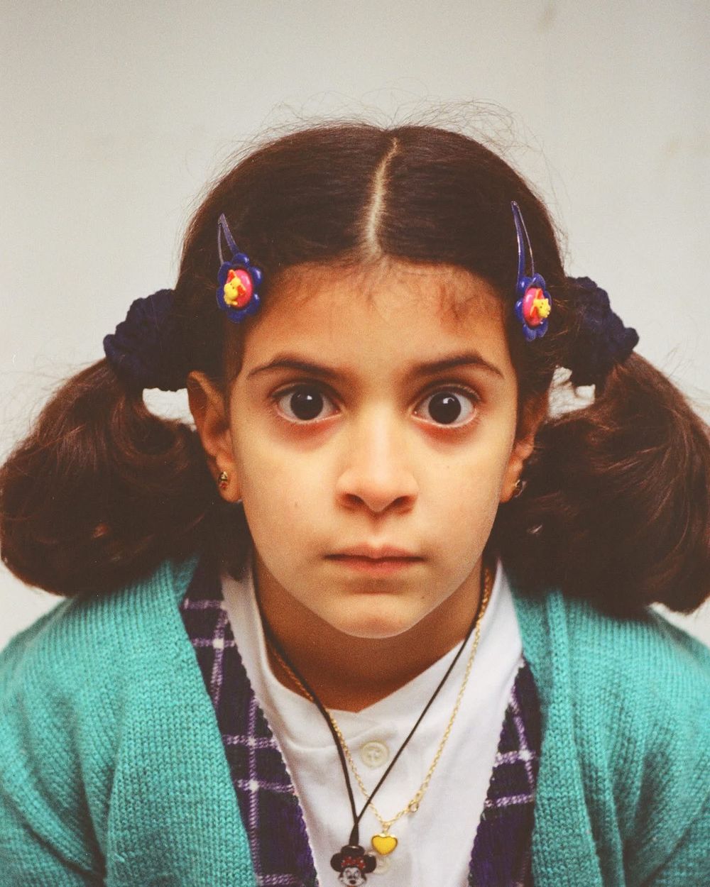 La Bersuit reversiona la tapa de Hijos del Culo con la misma protagonista, 25 años después