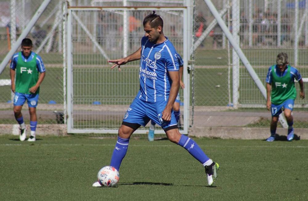 Nicolás Sánchez volvió a jugar en la reserva del Tomba
