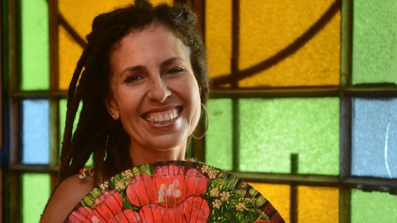 Mariela Contreras vuelve a la presencialidad con un show en el Parque San Vicente.