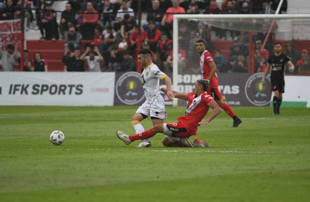 Deportivo Maipú empata sin goles con Deportivo Madryn por la fecha 31 de la Zona B de la Primera Nacional / José Gutiérrez.